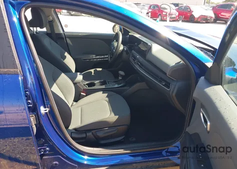 2025 Kia K4 Lxs из США, поврежденный, VIN 3KPFT4DE3SE055356